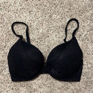 Victoria’s Secret Black Lace Perfect Shape Bra 32DDD